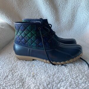 St Johns Bay plaid boots size 9